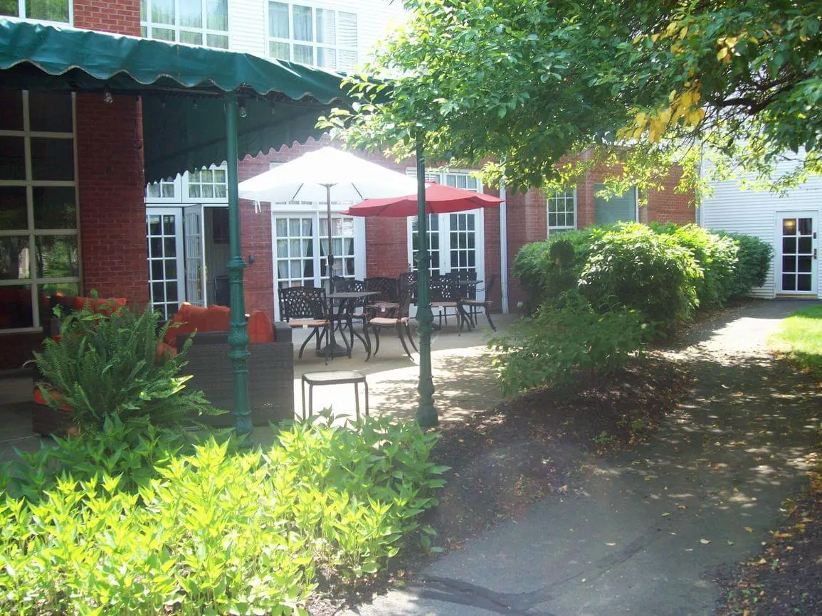 Photo of Arbors of Hop Brook, Assisted Living, Nursing Home, Independent Living, CCRC, Manchester, CT 2