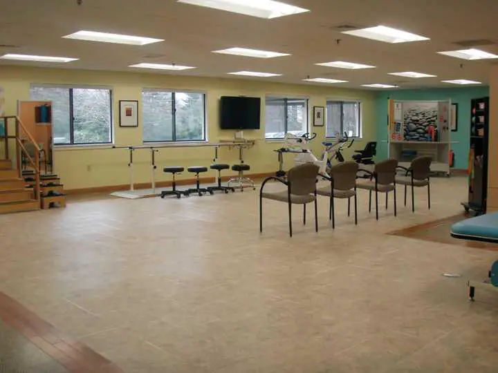 Photo of Apple Rehab Shelton Lakes, Assisted Living, Shelton, CT 4