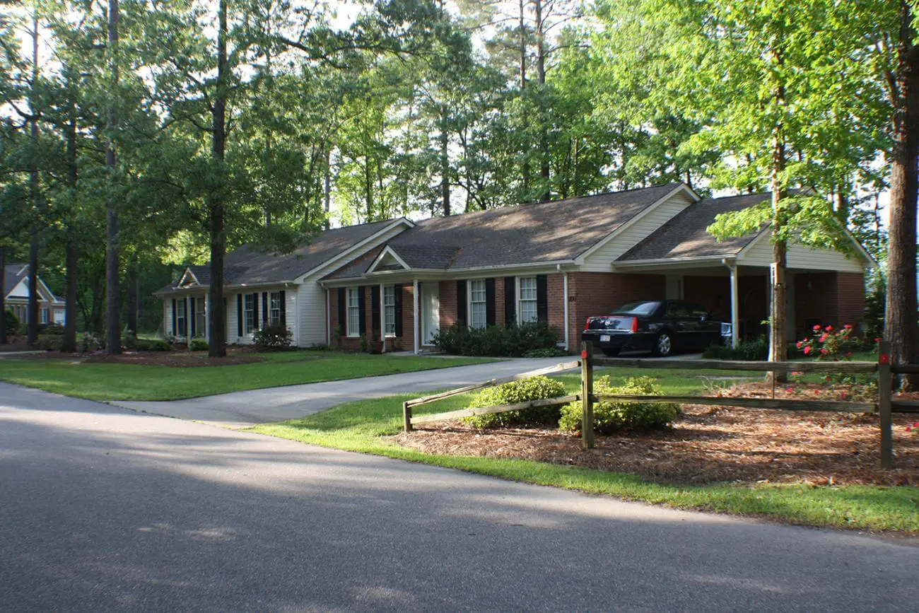 Photo of Wesley Pines, Assisted Living, Nursing Home, Independent Living, CCRC, Lumberton, NC 4