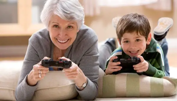 grandparents playing games with grandchildren