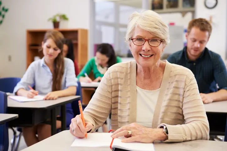 free college courses for seniors