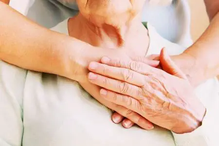 7 Care Tips For Seniors With Hip Pain 