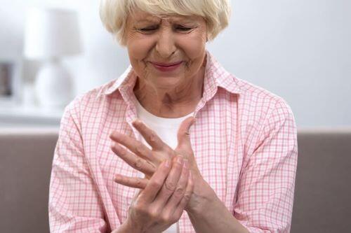 Rheumatoid Arthritis: Causes and Symptoms