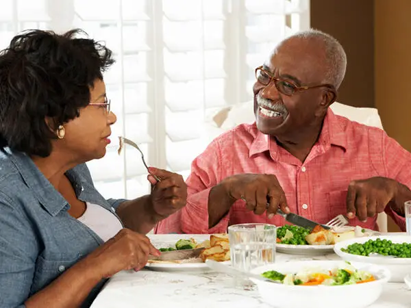 seniors eating balanced diet