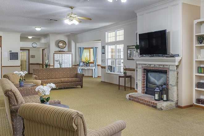 Photo of Brookdale Berkeley Boulevard, Assisted Living, Goldsboro, NC 2