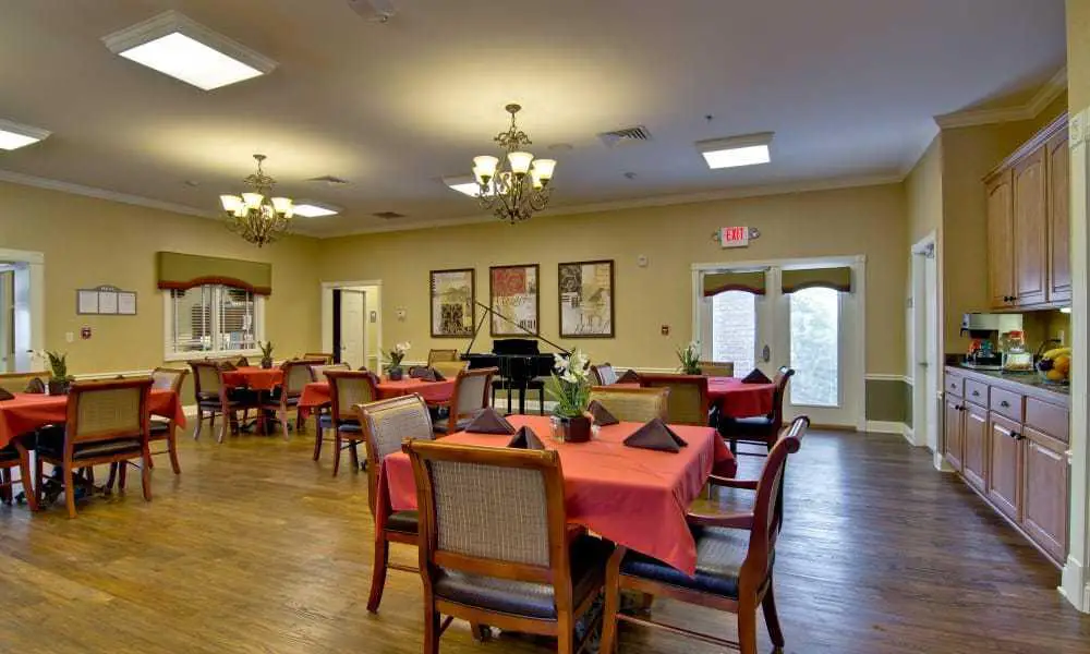 Photo of Parkway Gardens, Assisted Living, Fairview Heights, IL 6