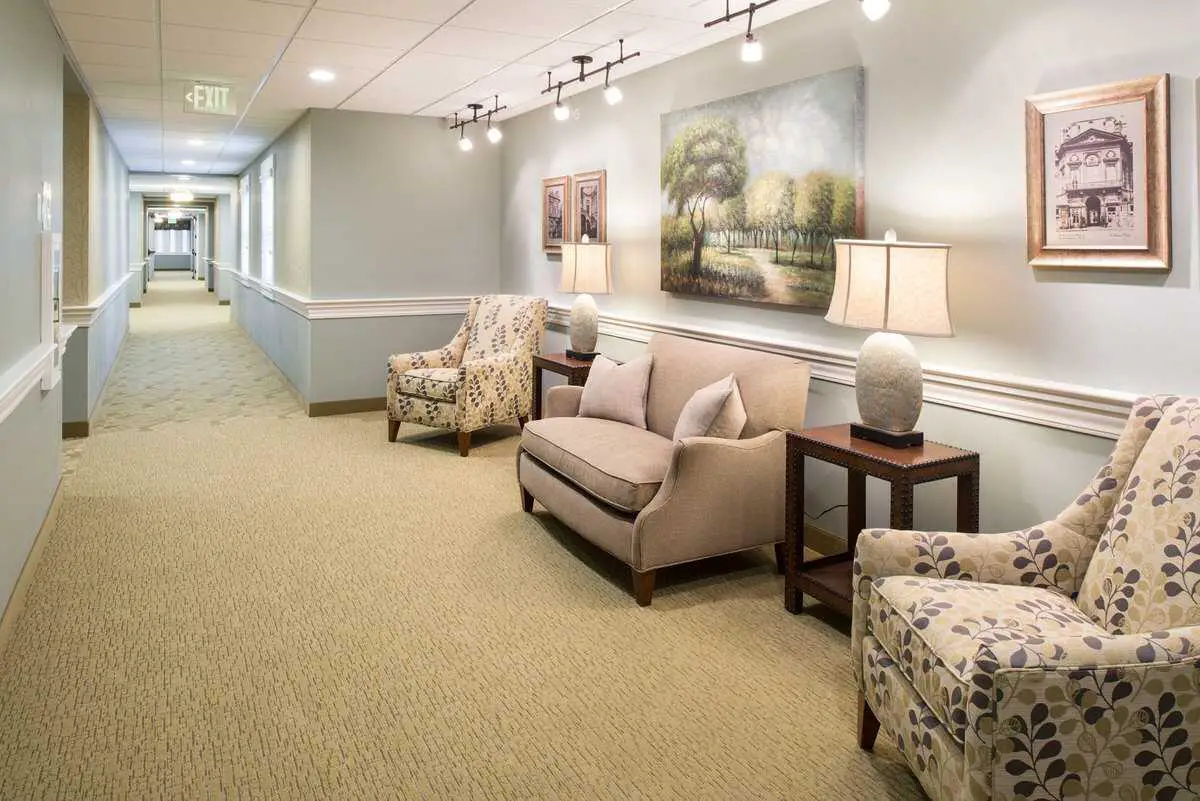 Photo of The Inn at Ironwood, Assisted Living, Canfield, OH 3