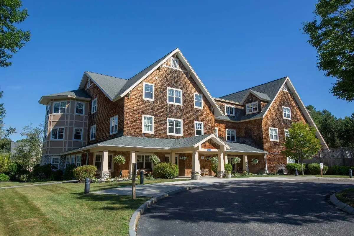 Photo of Bay Square at Yarmouth, Assisted Living, Memory Care, Nursing Home, Yarmouth, ME 11
