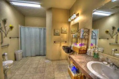 Photo of Beehive Homes of Four Hills, Assisted Living, Albuquerque, NM 12