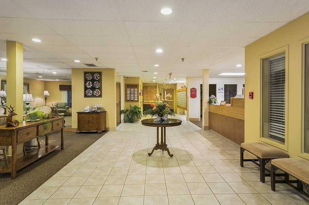Photo of Claremont Senior Living, Assisted Living, Bremerton, WA 2