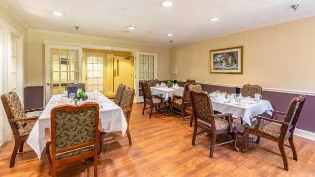 Photo of Legacy Heights Senior Living Community, Assisted Living, Charlotte, NC 2