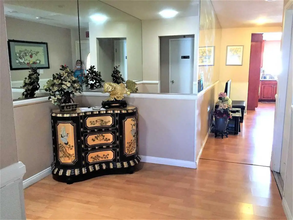 Photo of Mansel Guest Home, Assisted Living, Manhattan Beach, CA 10