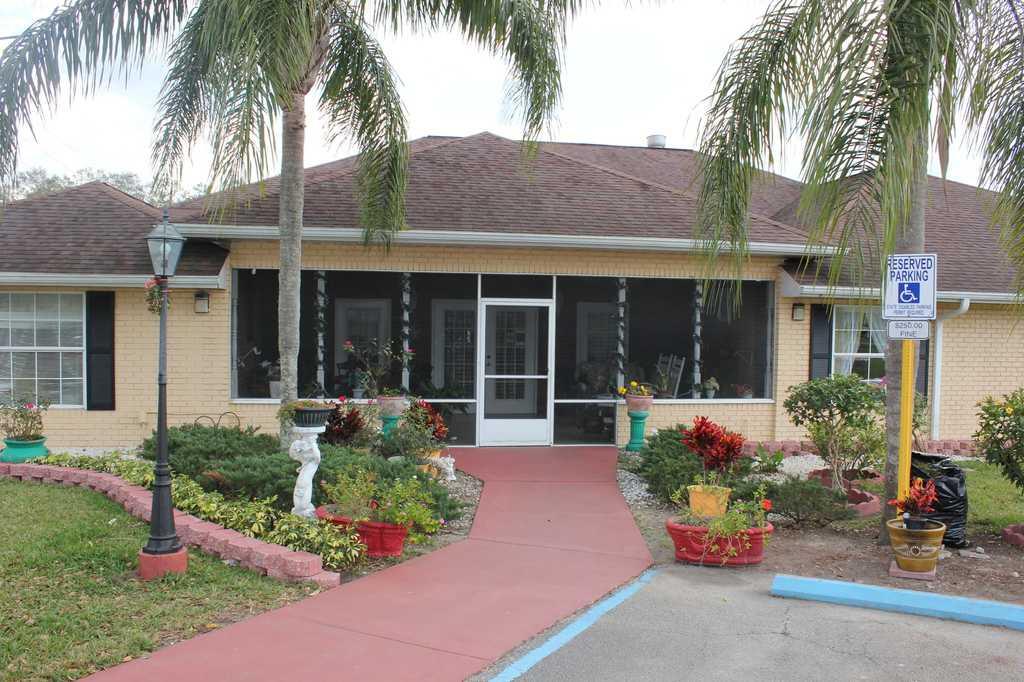 Photo of Ponds Edge Assisted Living Facility, Assisted Living, Zephyrhills, FL 9