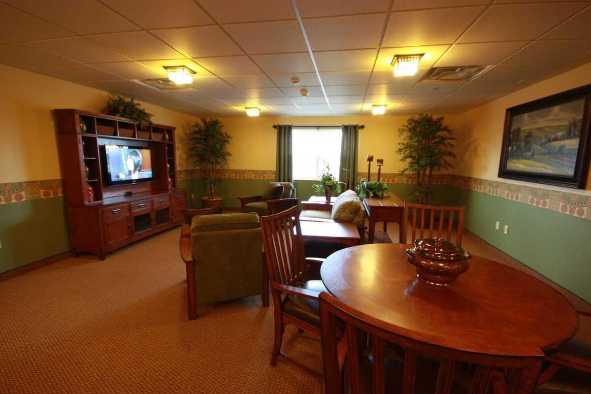 Photo of Prairie Living at Chautauqua, Assisted Living, Carbondale, IL 2