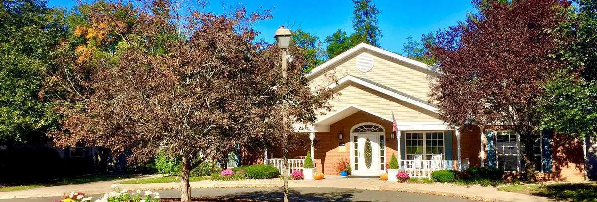 Arden Courts of Farmington Senior Living Community Assisted Living in Arden Courts of Farmington Senior Living Community Assisted Living in