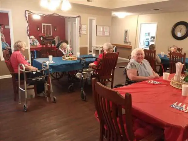 Photo of Royal Care Senior Living, Assisted Living, Staunton, VA 1