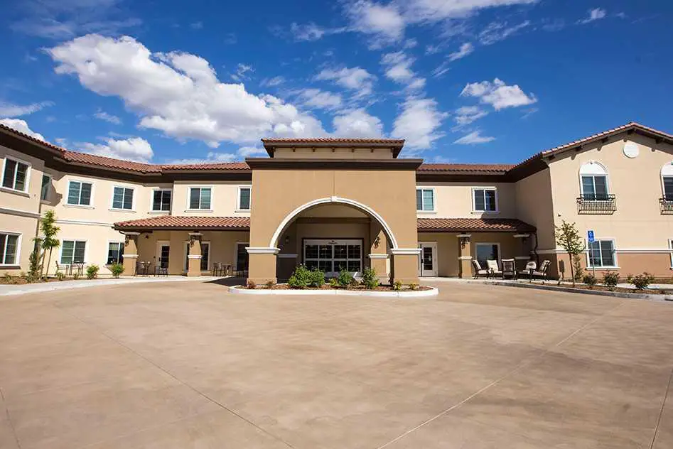 Photo of The Pointe at Summit Hills, Assisted Living, Bakersfield, CA 4