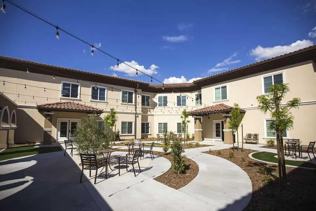 Photo of The Pointe at Summit Hills, Assisted Living, Bakersfield, CA 6