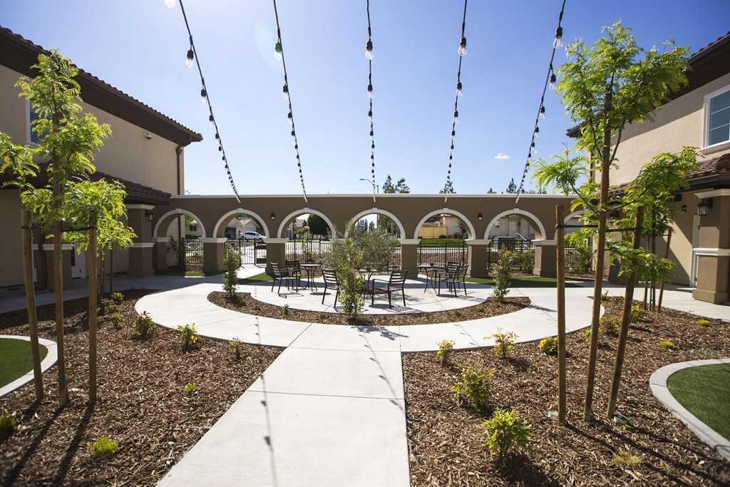 Photo of The Pointe at Summit Hills, Assisted Living, Bakersfield, CA 13