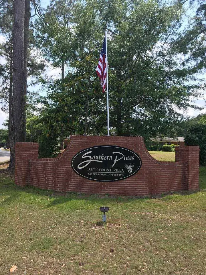 Photo of Southern Pines Retirement Villa, Assisted Living, Hawkinsville, GA 2