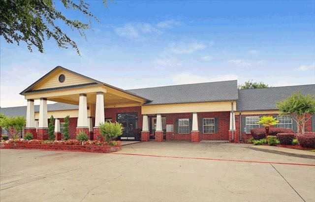 Photo of Elmcroft of Bedford, Assisted Living, Bedford, TX 4