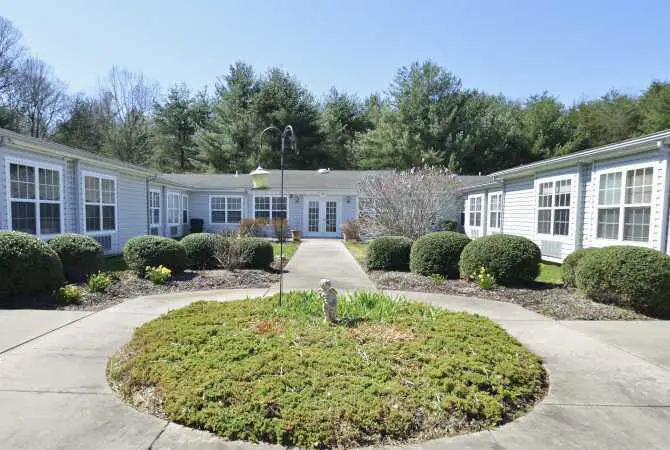 Photo of Summit Place, Assisted Living, Glassboro, NJ 12