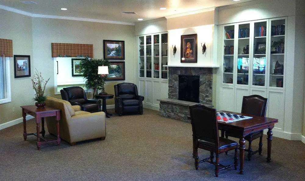 Photo of Cedarhurst of Bloomington, Assisted Living, Memory Care, Bloomington, IN 8