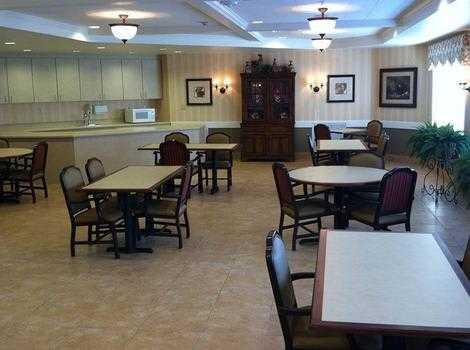 Photo of Cedarhurst of Bloomington, Assisted Living, Memory Care, Bloomington, IN 11