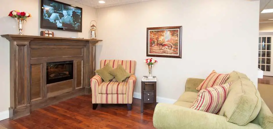 Photo of The Carlyle House, Assisted Living, Kettering, OH 3