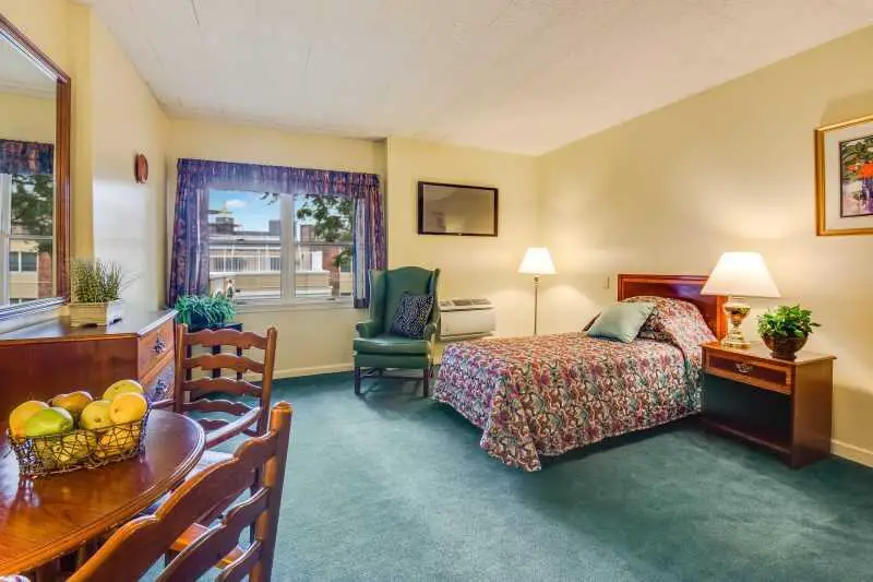Photo of Castle Senior Living at Forest Hills, Assisted Living, Corona, NY 5