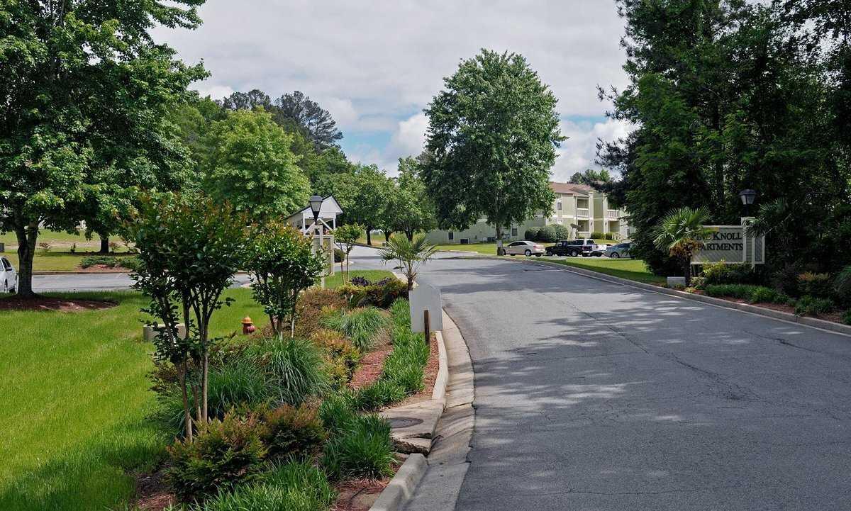 Photo of Pine Knoll, Assisted Living, Milledgeville, GA 1