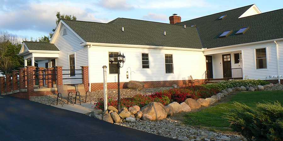 Photo of The Inn at Pines, Assisted Living, Hiram, OH 2