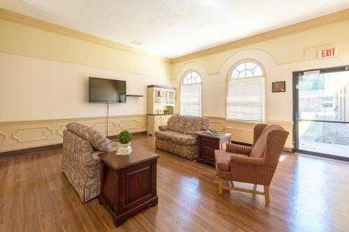 Photo of The Ridge, Assisted Living, Nursing Home, Mineral Ridge, OH 12