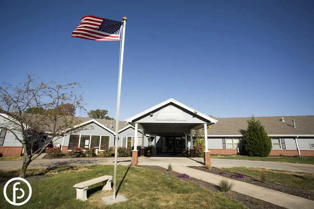 Photo of Country Aire Retirement Center, Assisted Living, Lewistown, MO 8