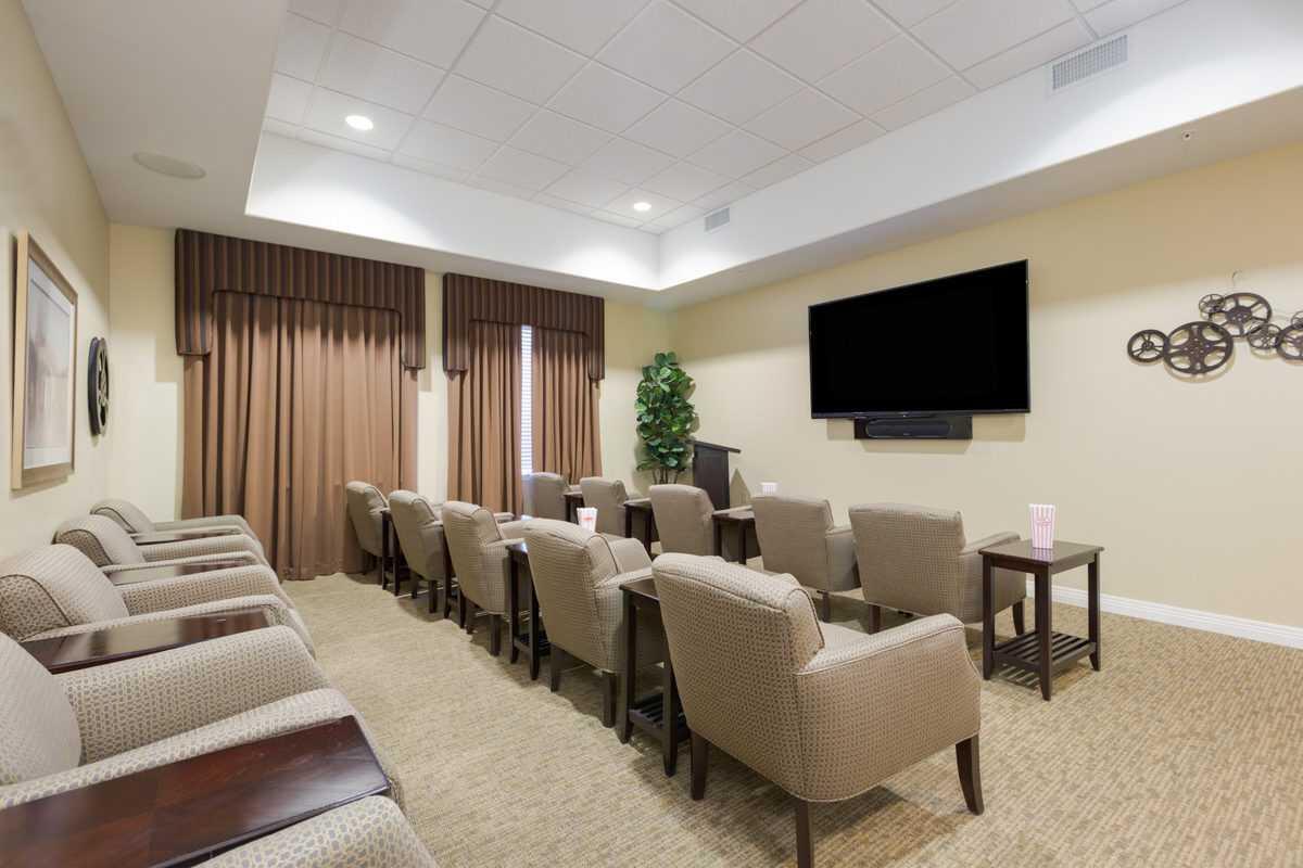 Photo of Creve Coeur Assisted Living and Memory Care, Assisted Living, Memory Care, Creve Coeur, MO 4