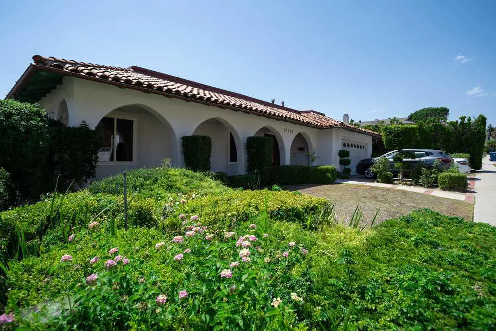 Photo of Nara's Residential Care, Assisted Living, Granada Hills, CA 12