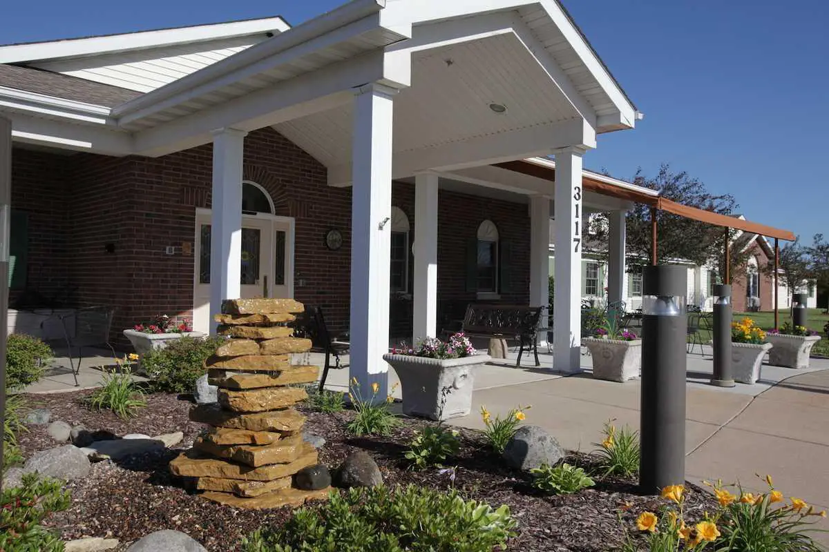 Oakley Courts Senior Living Community Assisted Living in Freeport IL