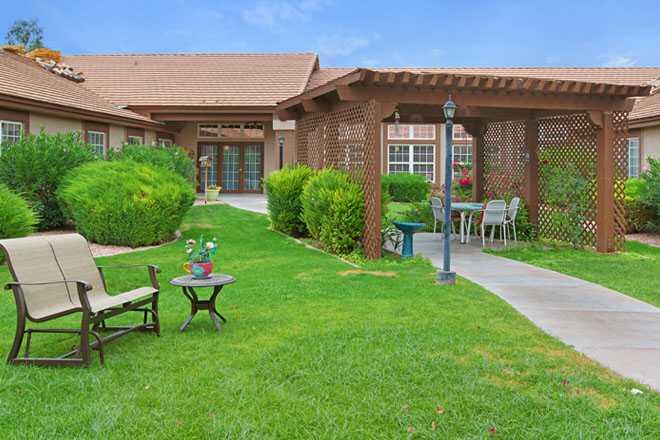 Photo of Brookdale Chandler Ray Road, Assisted Living, Chandler, AZ 7
