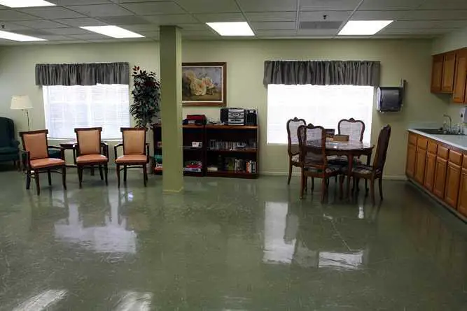 Photo of Hallmark Assisted Living, Assisted Living, Bakersfield, CA 2