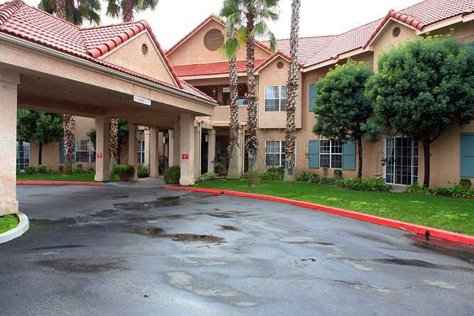 Photo of Hallmark Assisted Living, Assisted Living, Bakersfield, CA 10