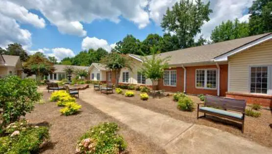 Photo of Heritage of Peachtree, Assisted Living, Peachtree City, GA 3