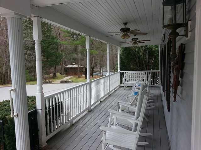 Photo of Fox Den Retirement Community, Assisted Living, Sandown, NH 5