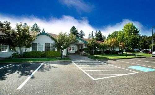 Photo of Fox Hollow Residential Care Community, Assisted Living, Eugene, OR 5