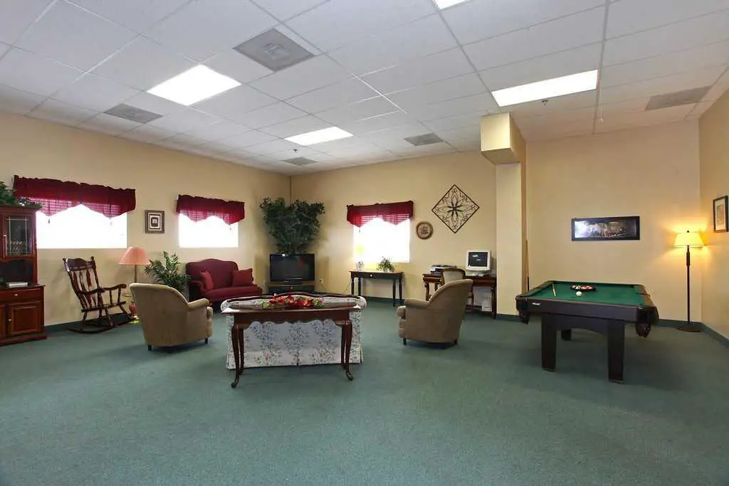 Photo of The Waterford at Woodbridge, Assisted Living, Plattsmouth, NE 2
