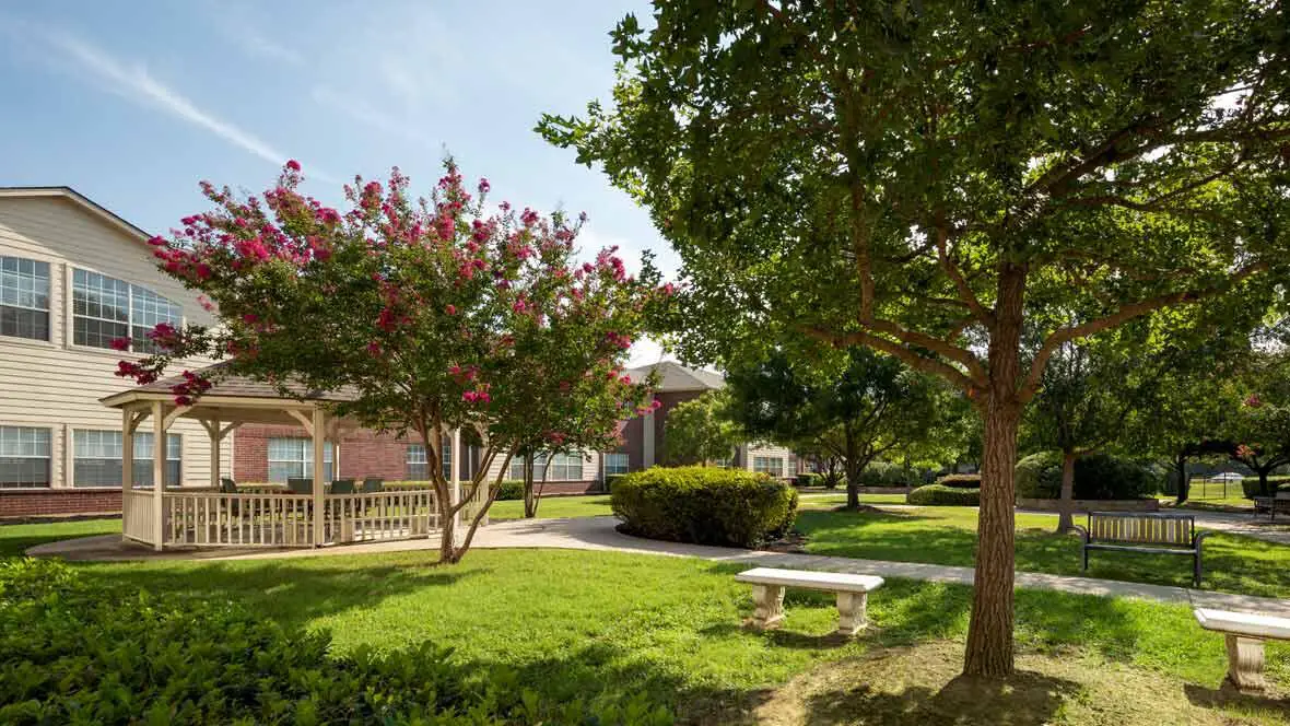 Photo of Atria Lake Arlington, Assisted Living, Arlington, TX 4