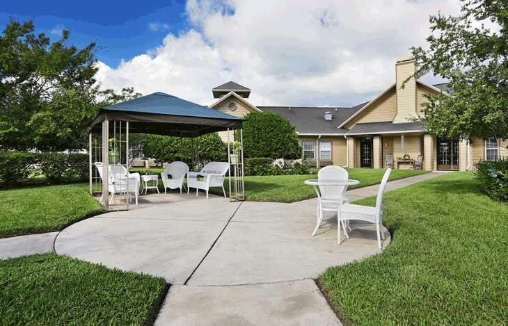 Photo of Elmcroft of Carrollwood, Assisted Living, Tampa, FL 4