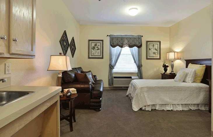 Photo of Elmcroft of Carrollwood, Assisted Living, Tampa, FL 10