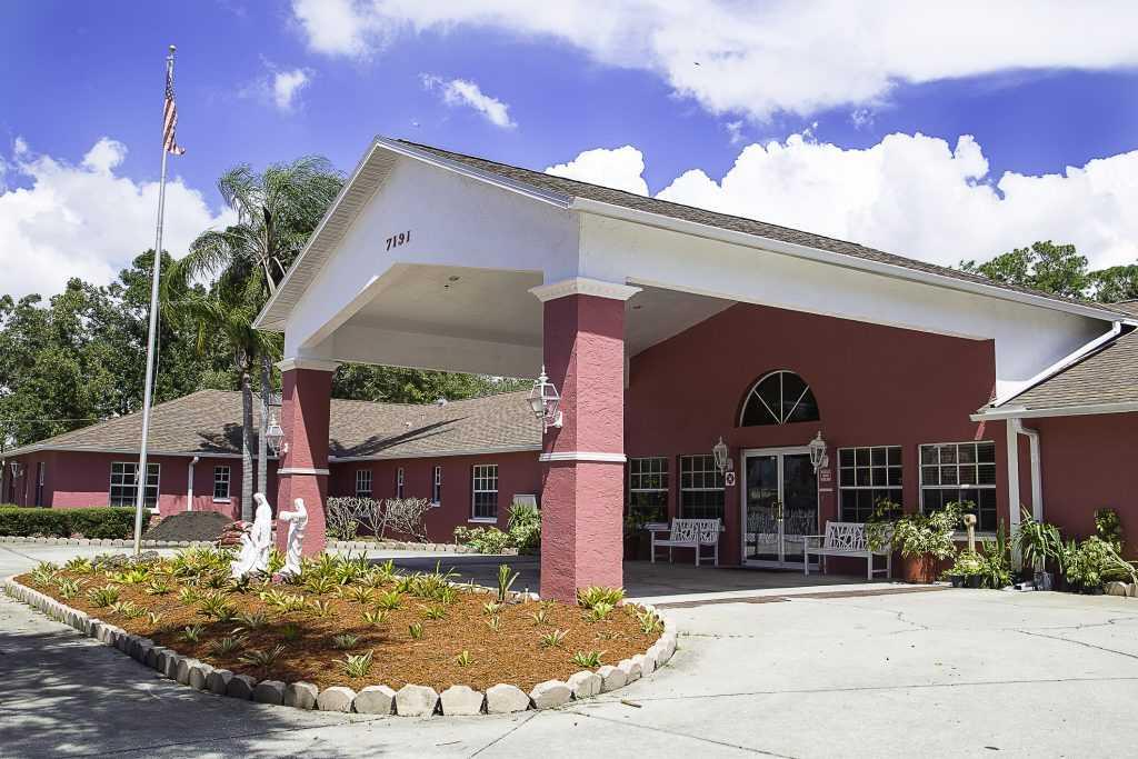 Nurse's Helping Hands Senior Living Community Assisted Living in