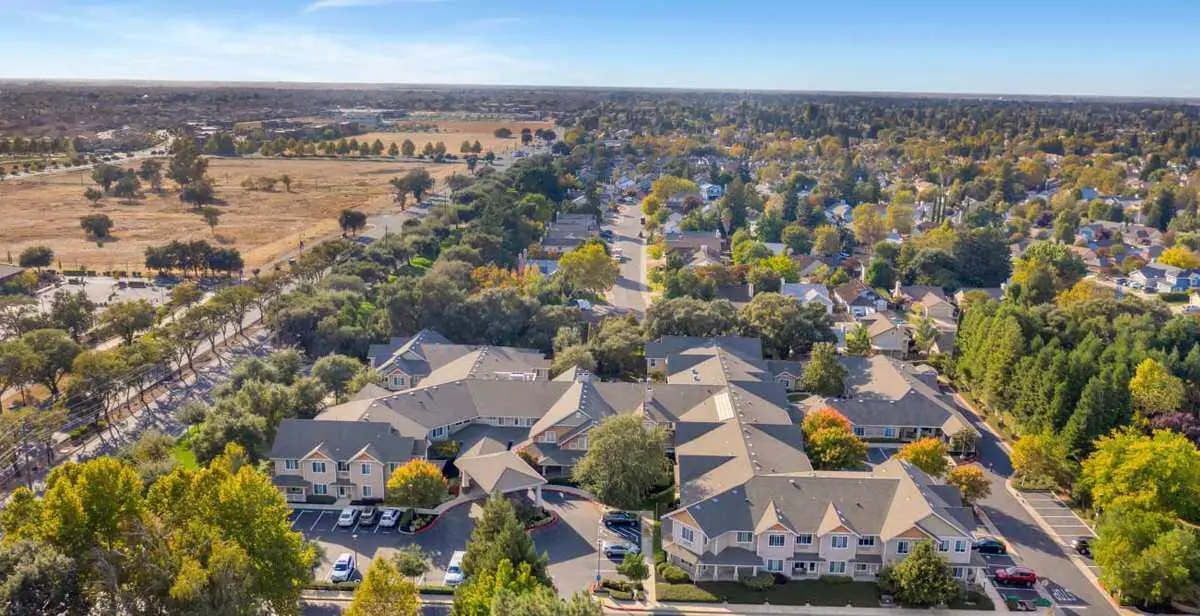 The Commons at Elk Grove Senior Living Community Assisted Living in