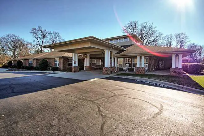 Photo of Brookdale Peachtree Memory Care, Assisted Living, Memory Care, Statesville, NC 1